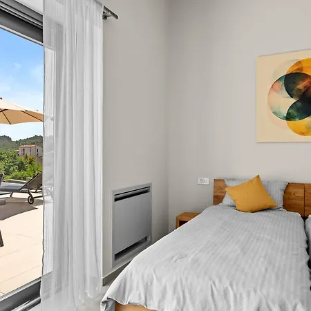 Andrea Double Or Twin With Pool, Balcony And Parking Vizinada